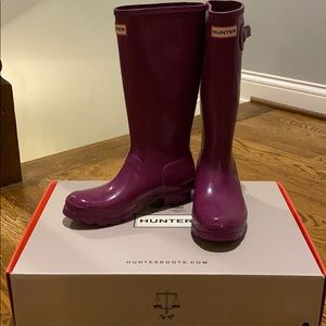 Girls size 5 New Hunter Boots
